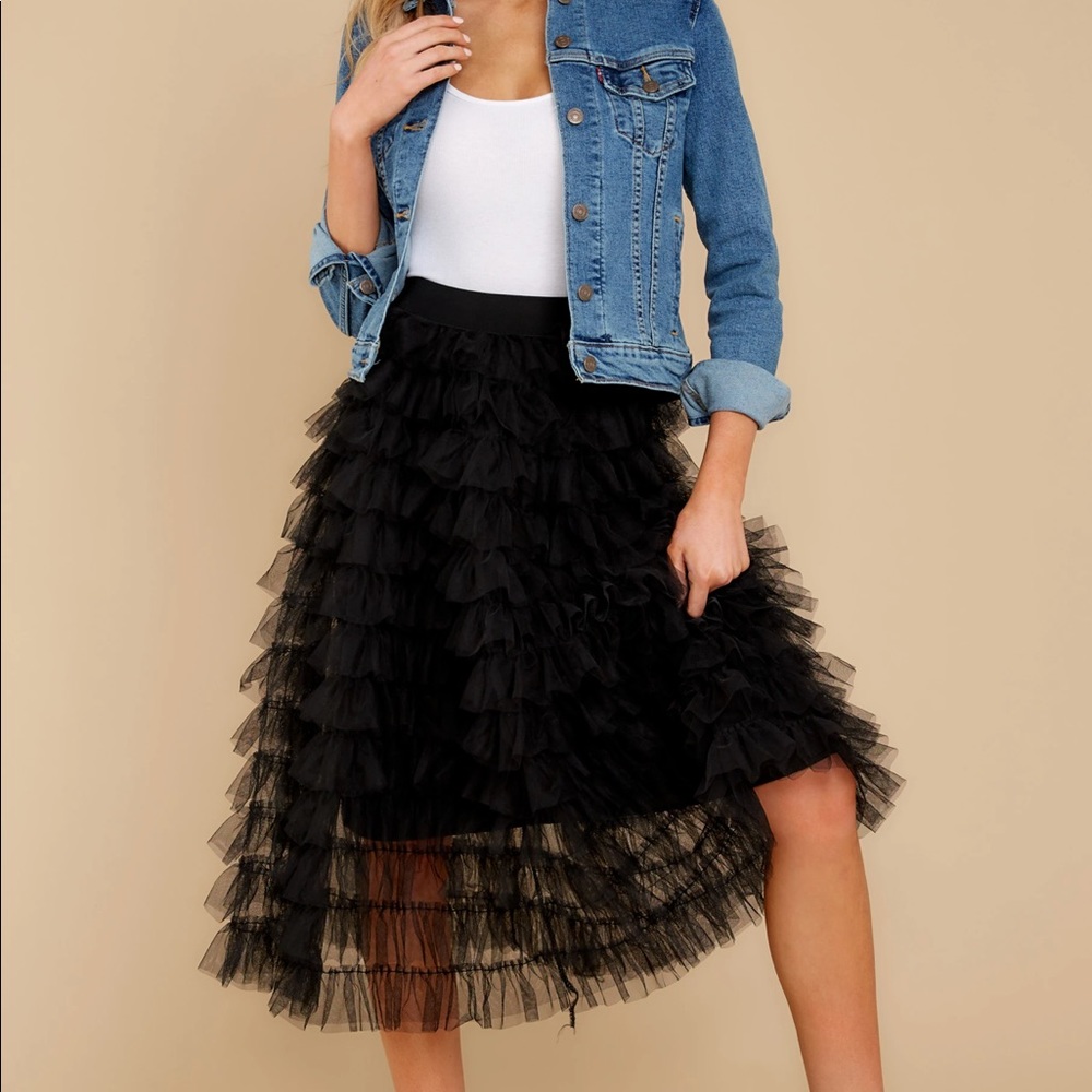 NWOT Sweet as You Black Midi Skirt - Small